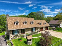 2084 Ch. de Val-des-Lacs Sainte-Sophie, QC J5J 2S8